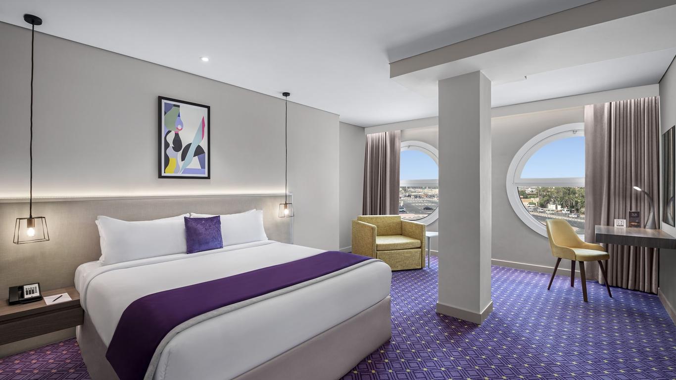 Leva Hotel and Suites, Mazaya Centre