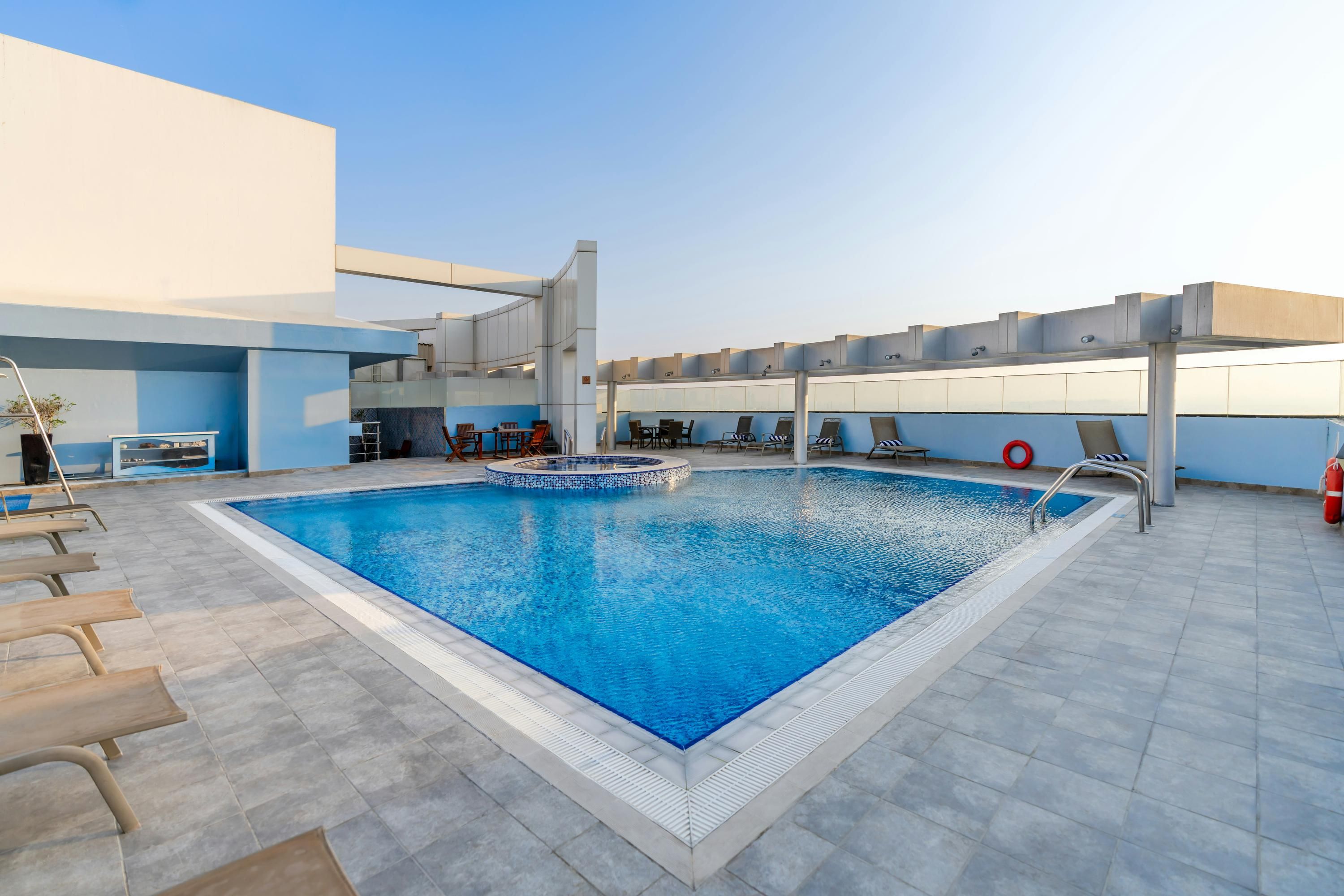 Piscină