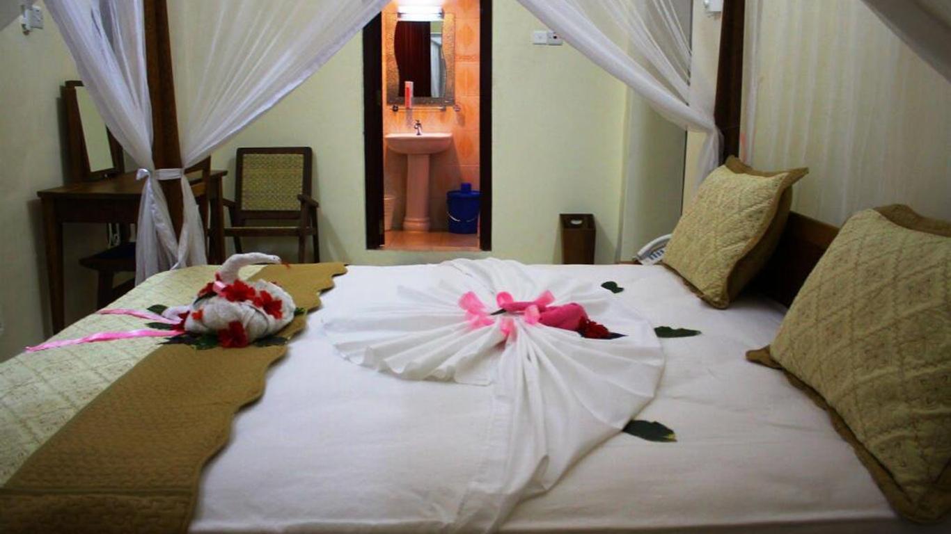 The Island Town Hotel - Adults Only