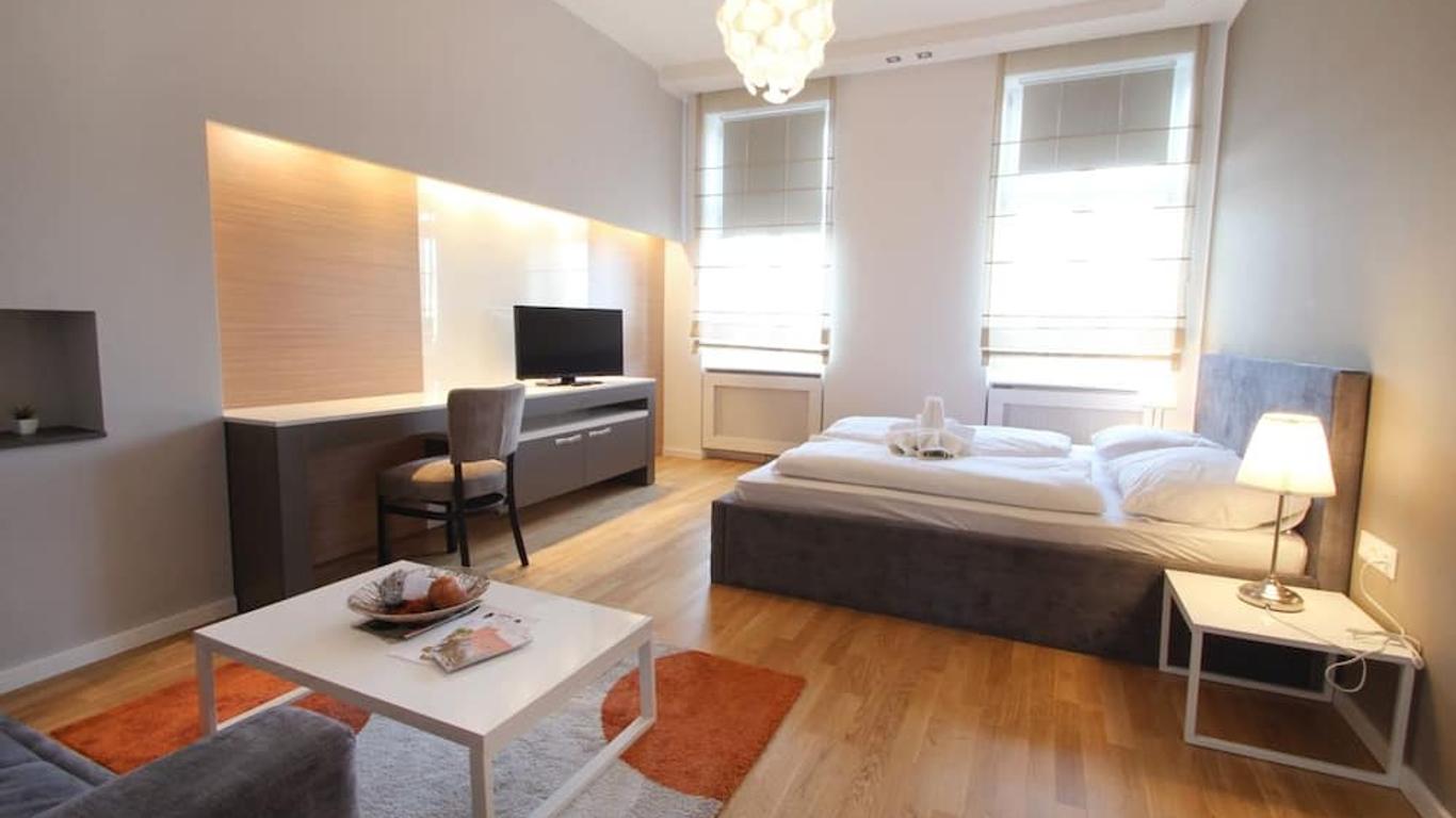 Christiano Apartments