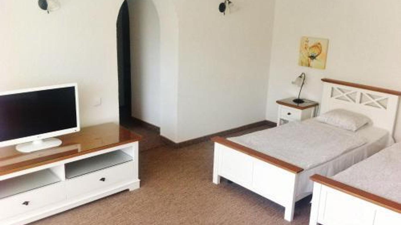 Hotel Monteoru