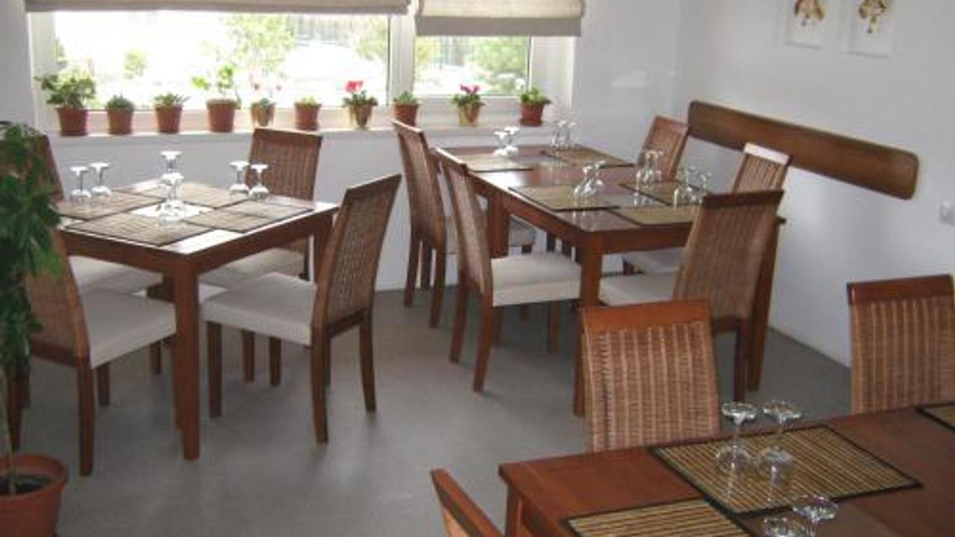 Hotel Monteoru