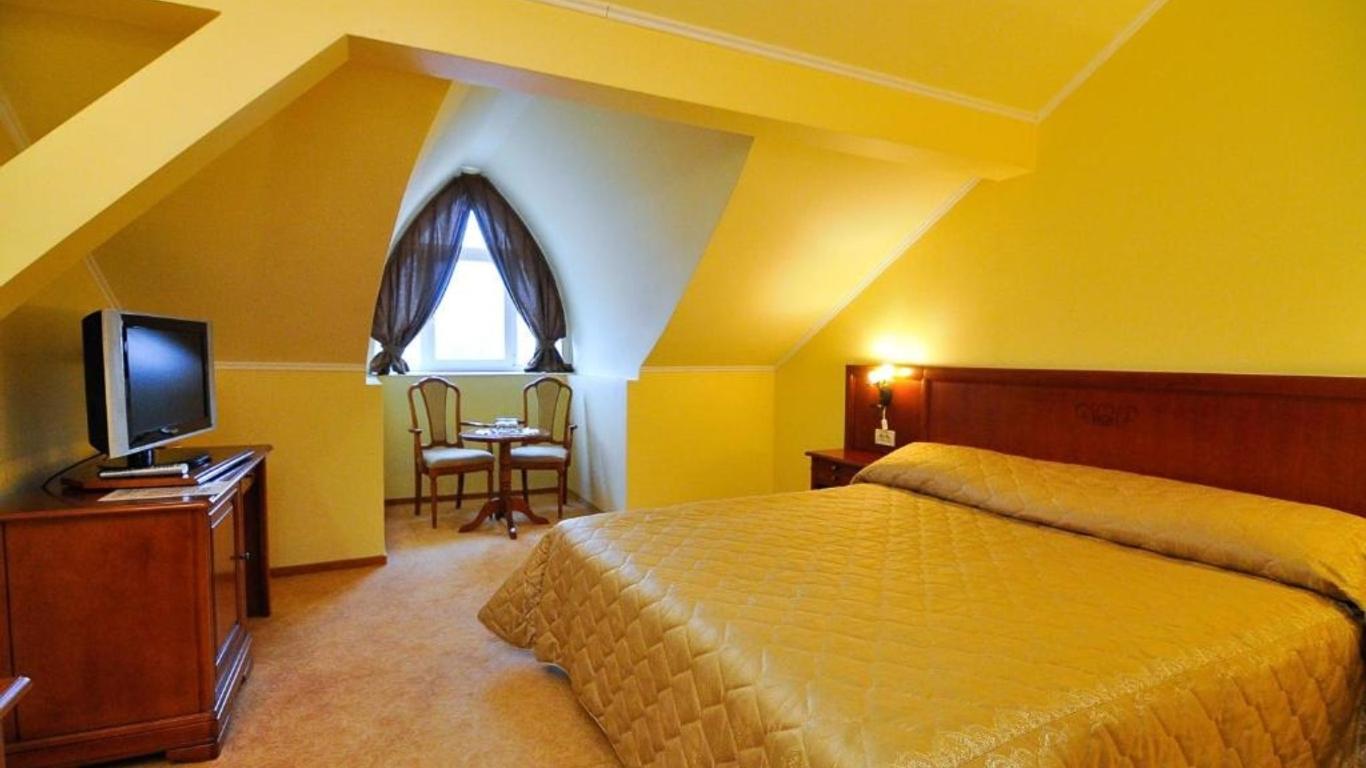 Hotel Maxim