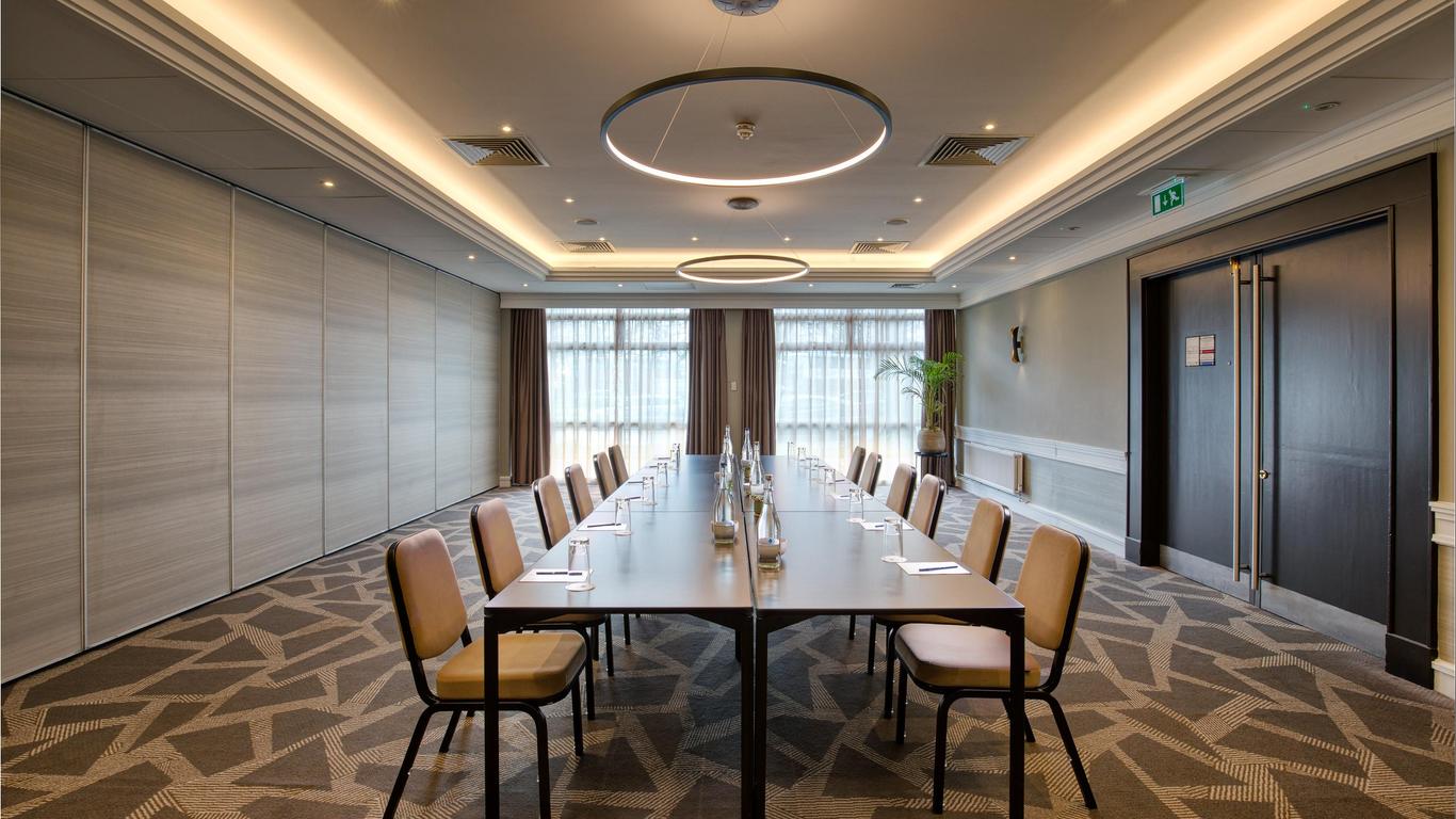 DoubleTree by Hilton London Ealing
