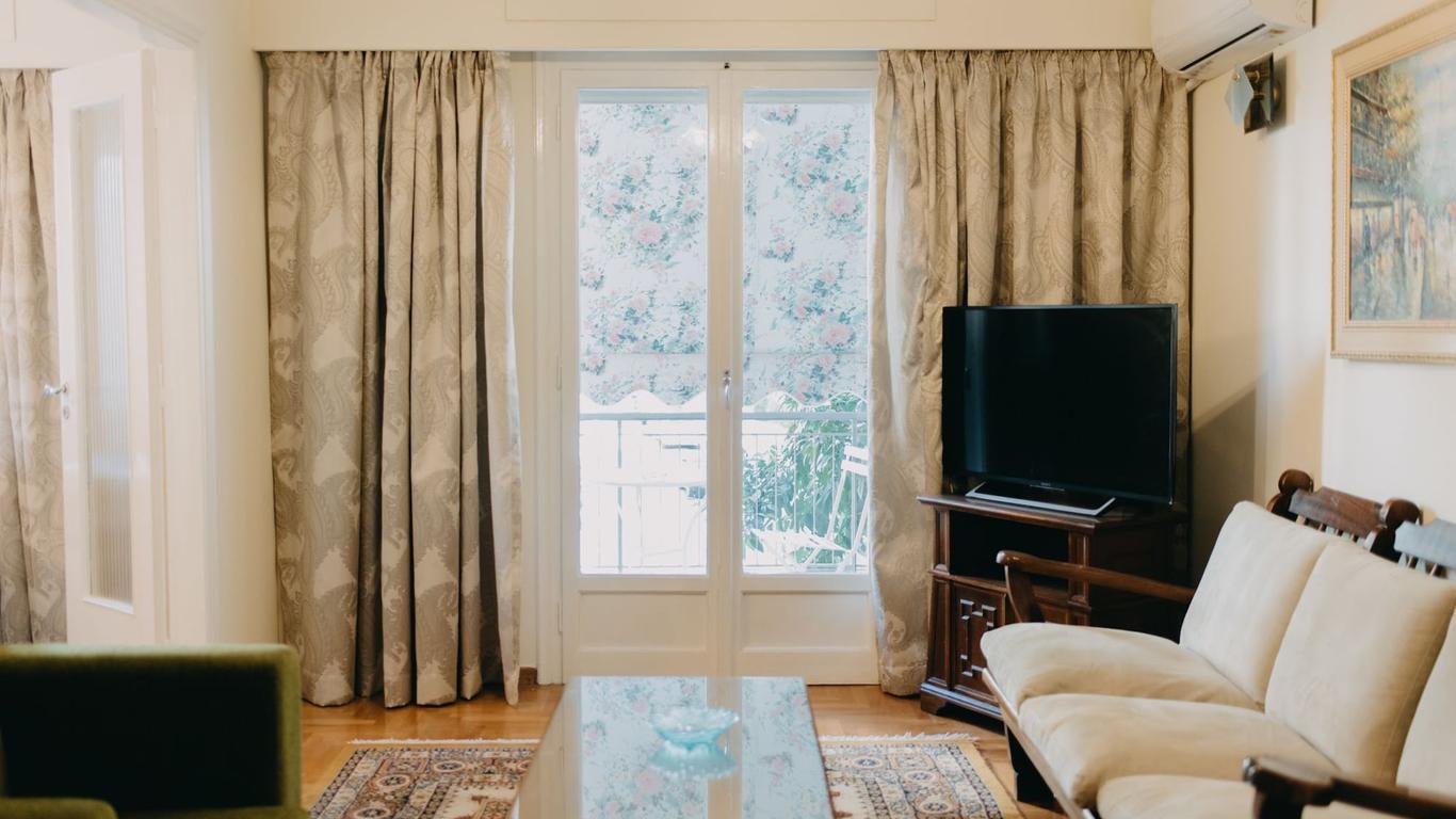 Best House, Attiki Metro, Athens