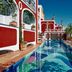 Piscină