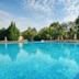 Piscină