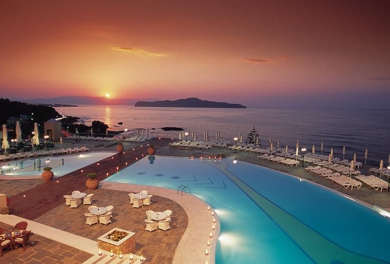 Piscină