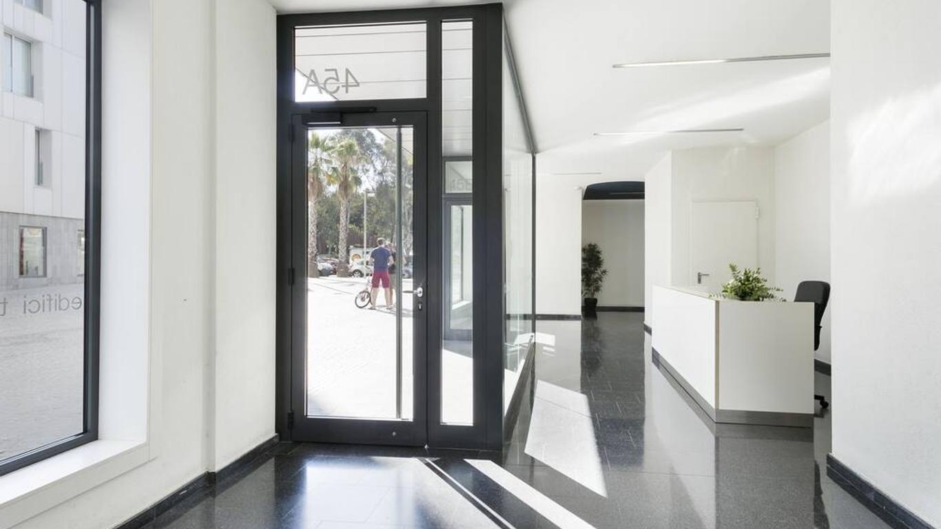 Lugaris Beach Apartments