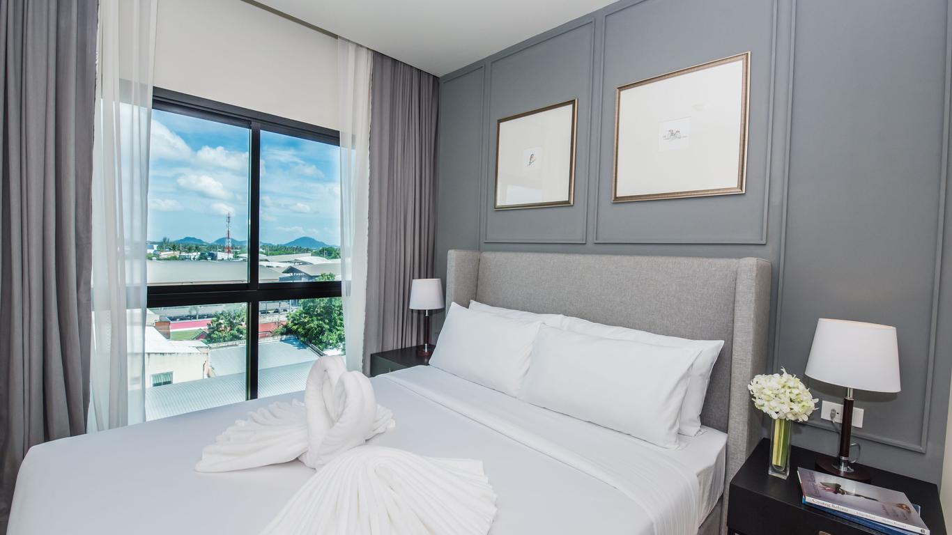 Dlux Condominium
